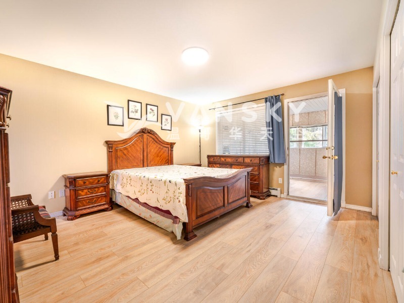 260215183911_7. Master Bdrm 1.jpg